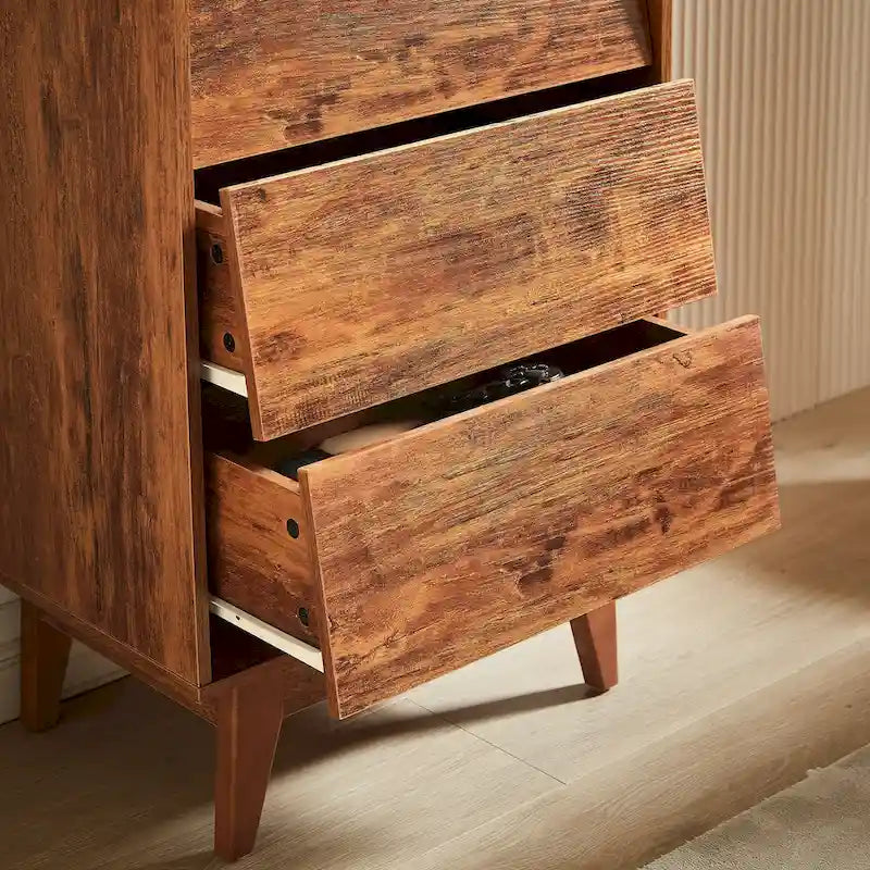 4-Drawer Wood Dresser Features Vintage-style Bevel Design