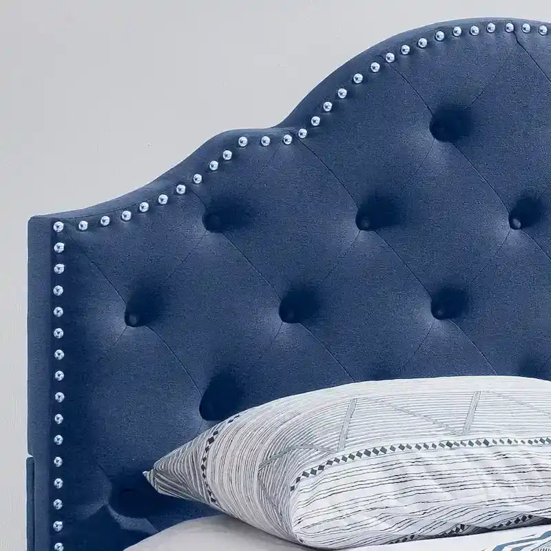 Cordeaux Queen-size Tufted Upholstered Bed