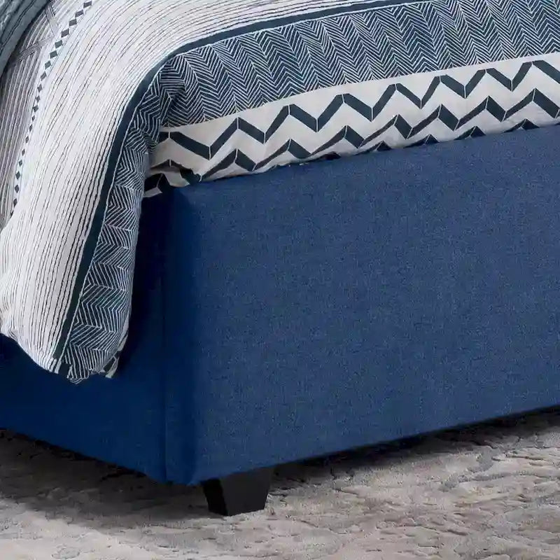 Cordeaux Queen-size Tufted Upholstered Bed