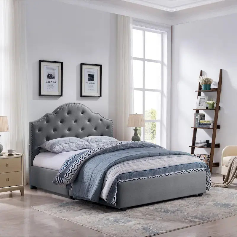 Cordeaux Queen-size Tufted Upholstered Bed
