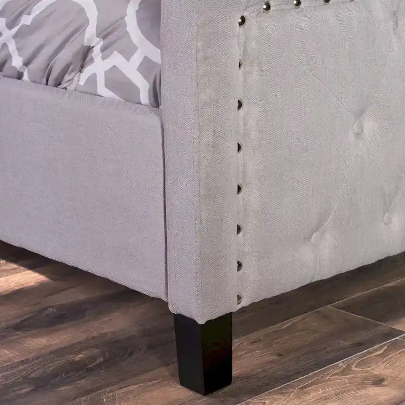Virgil Queen-size Upholstered Tufted Bed