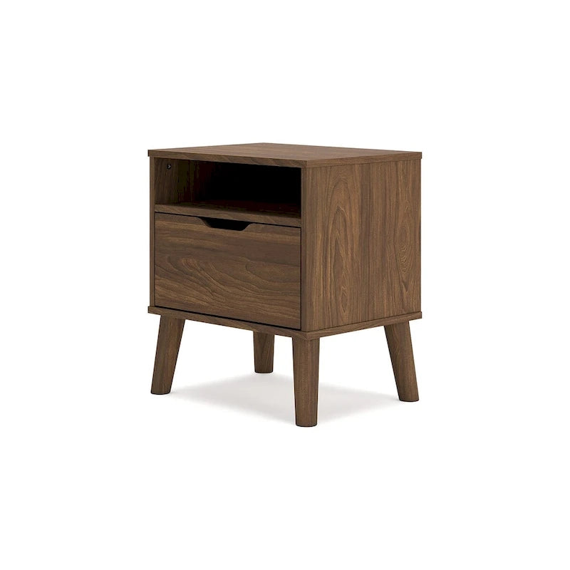 Signature Design by Ashley Fordmont Brown Panel Headboard with Dresser and Nightstand
