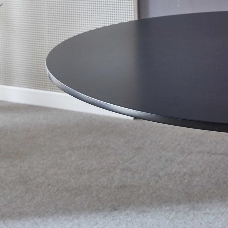 42.1 Tulip Dining Table With Round Table Top and Pedestal for 4-6 People